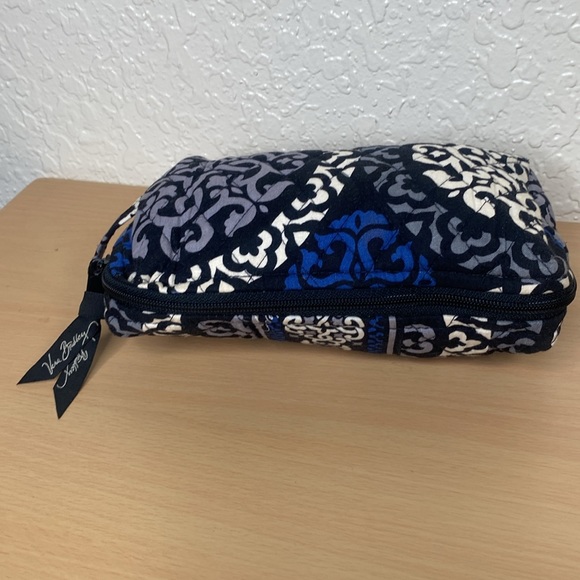 Vera Bradley makeup clutch - Picture 2 of 7